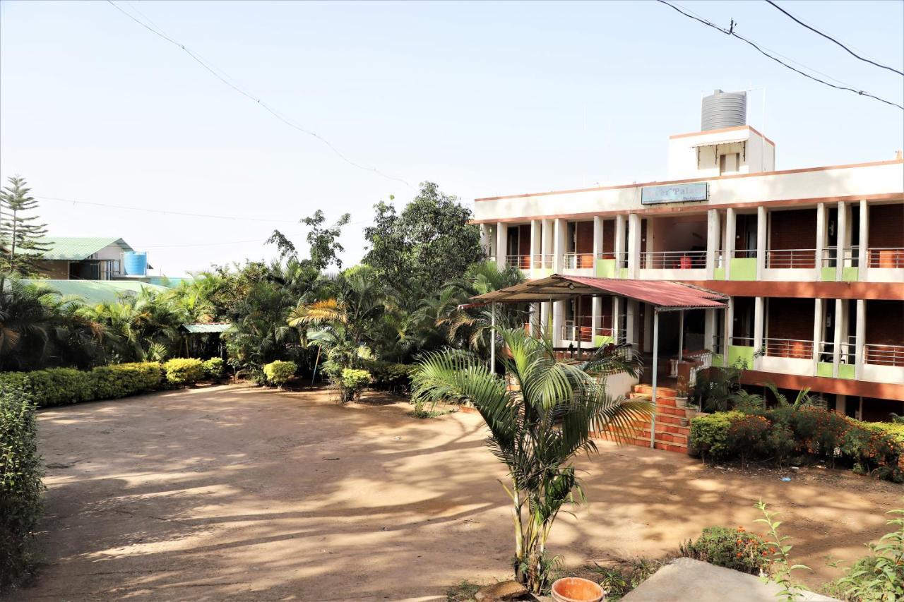 River Palace - A Valley View Hotel Панчгани Екстериор снимка